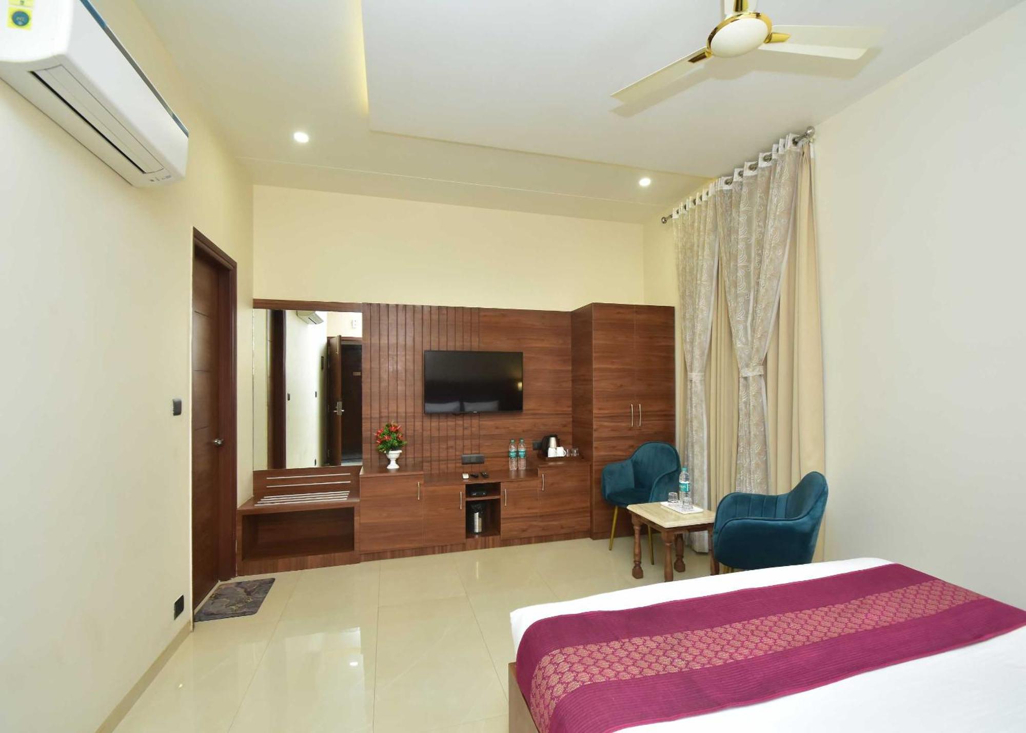 Hotel Shyamleela Khatu Exterior photo