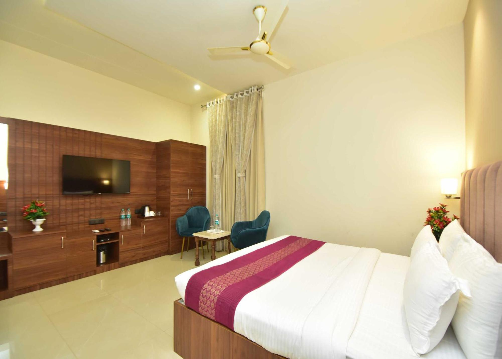 Hotel Shyamleela Khatu Exterior photo