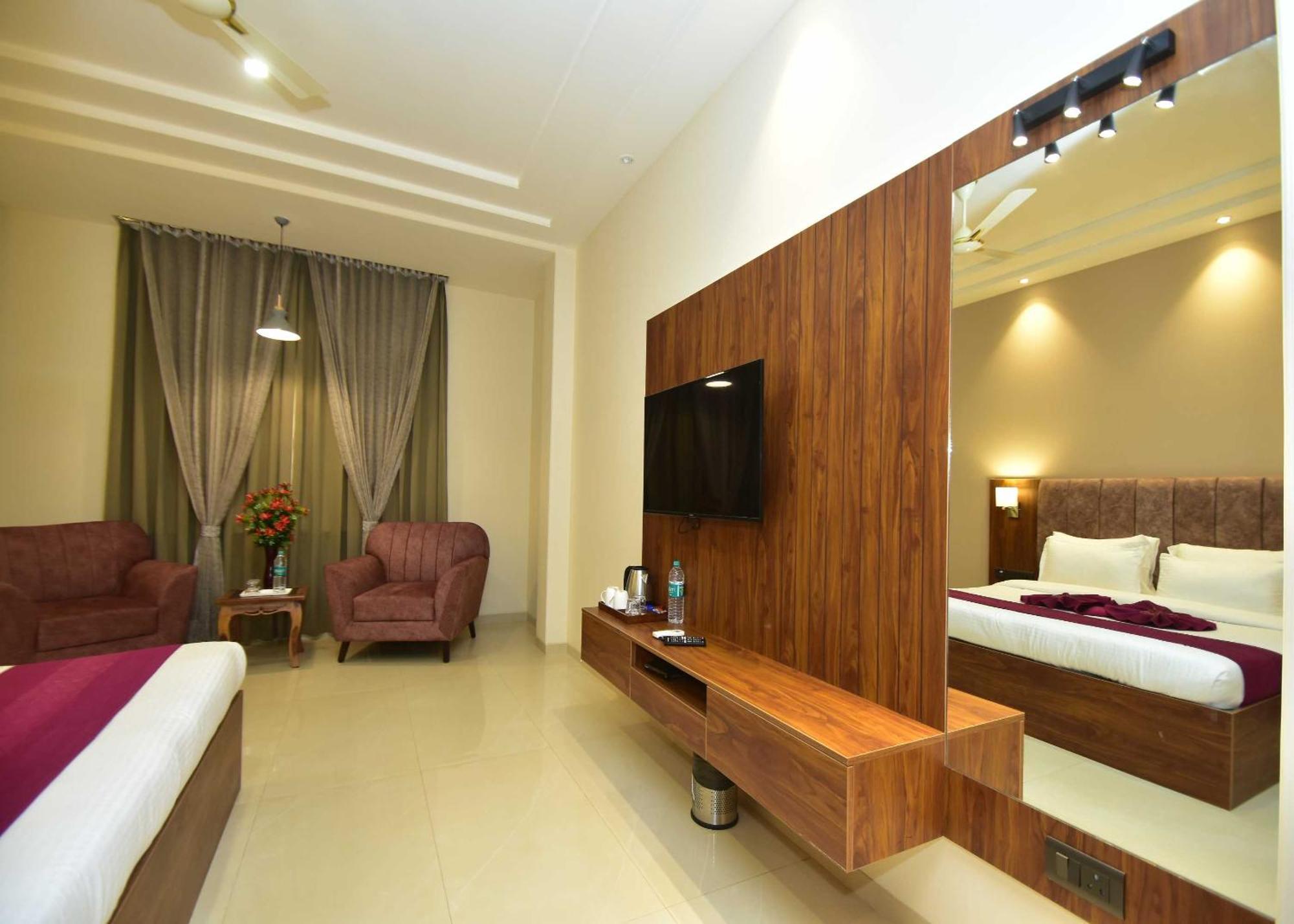 Hotel Shyamleela Khatu Exterior photo