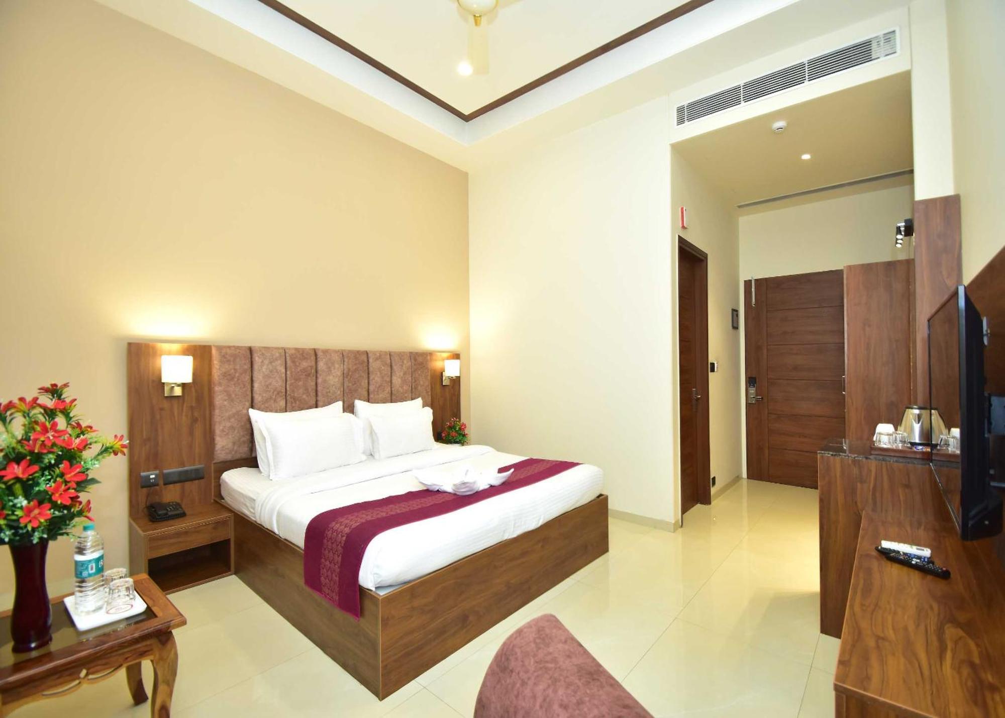 Hotel Shyamleela Khatu Exterior photo