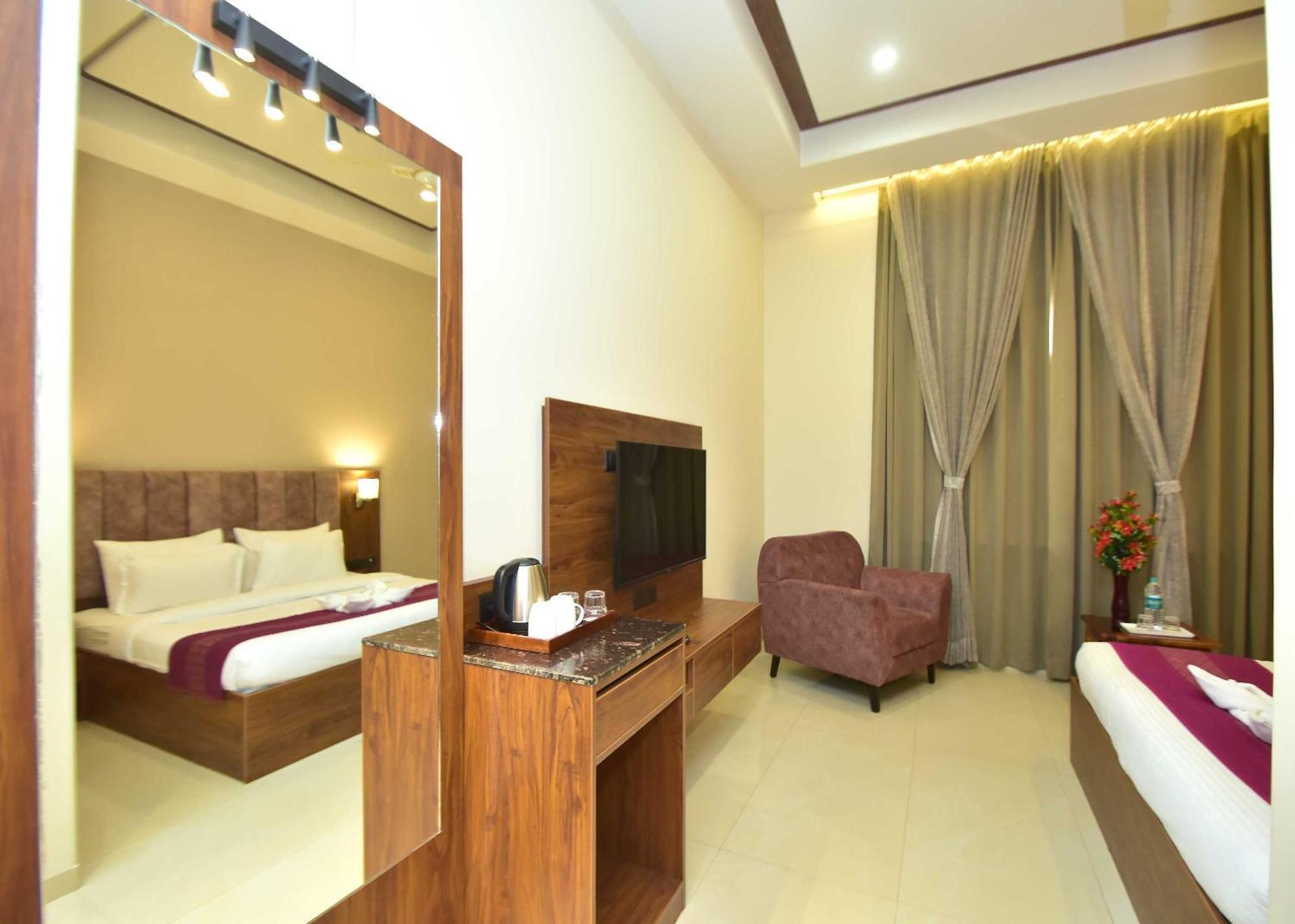 Hotel Shyamleela Khatu Exterior photo