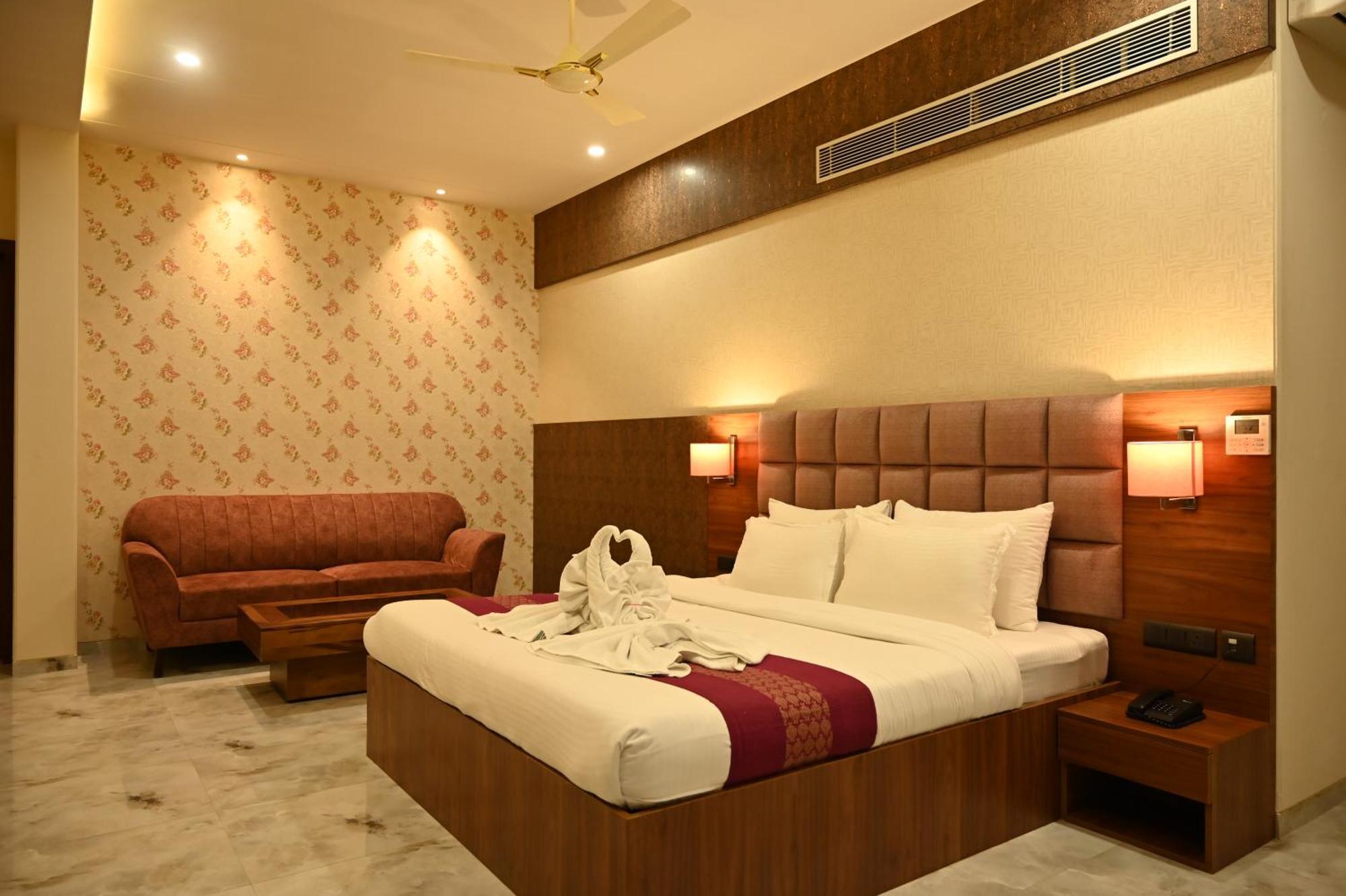Hotel Shyamleela Khatu Exterior photo